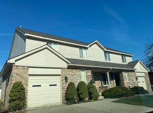 2947 Lovington Dr, Troy, MI
