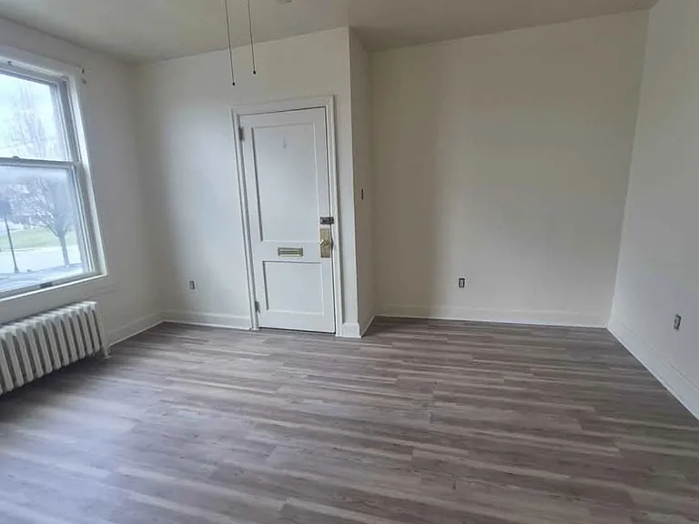 400 W High St #1 — Photo 3