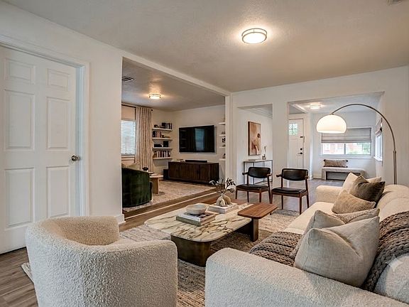 3rd image of 117 Heather Dr