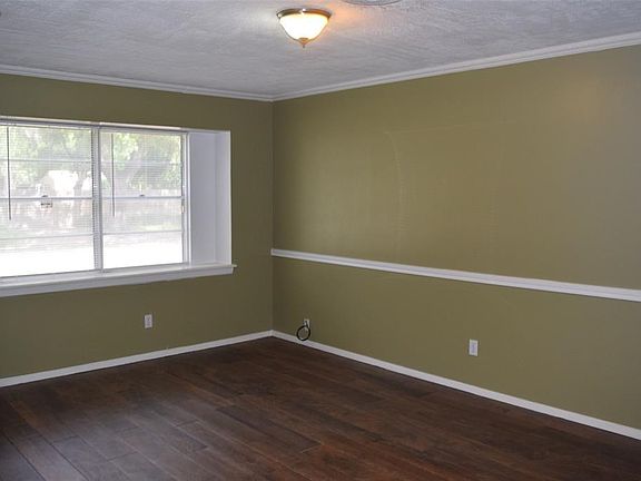 5th image of 7415 Barberton Dr