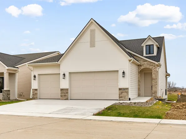 1350 SE Menlo Dr, Waukee, IA 50263