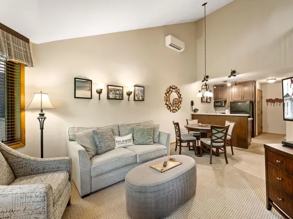 4940 N Landmark Cir #3328, Egg Harbor, WI 54209