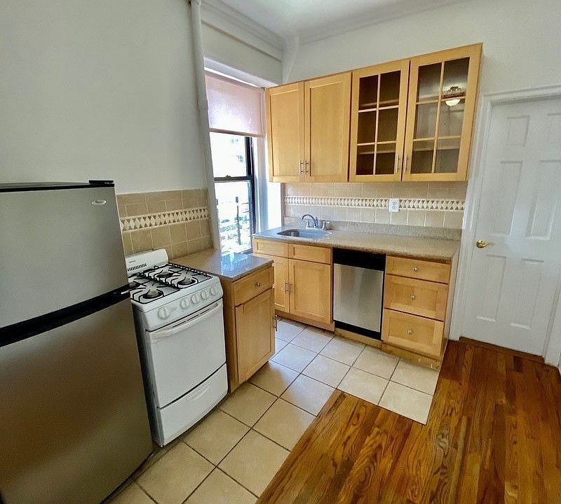 1st image of 1443 York Ave #3EN