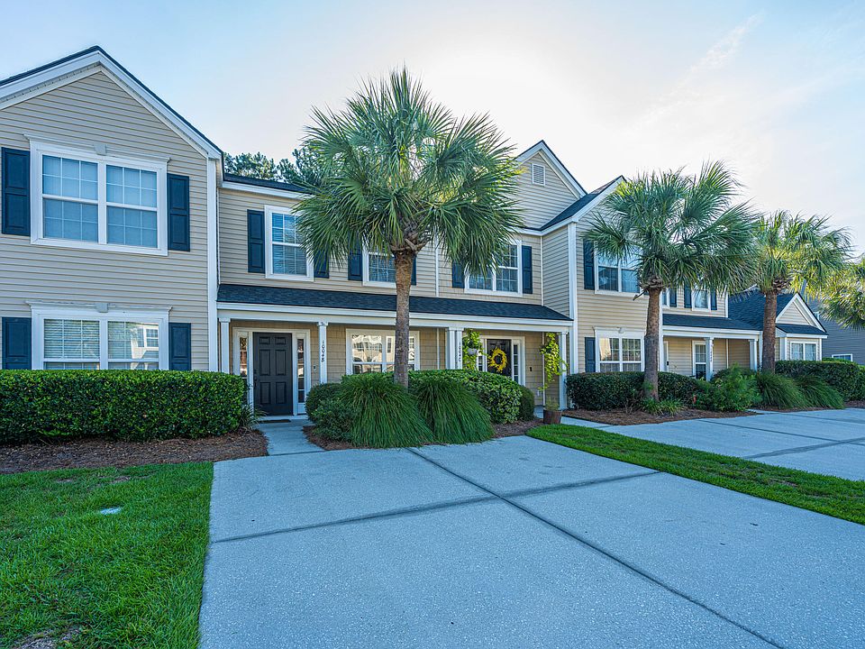 1st image of 1004 Washitonia Way Unit B