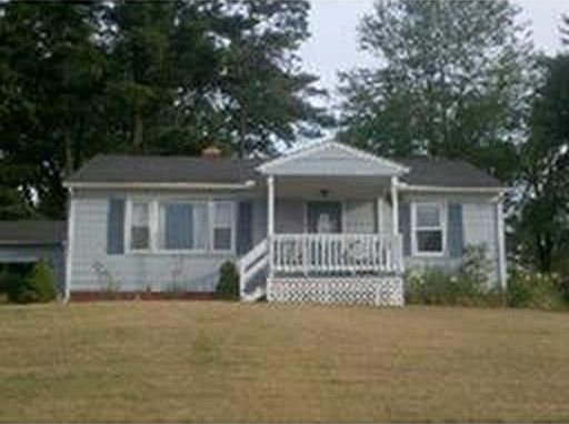 2nd image of 637 Plumtree Rd