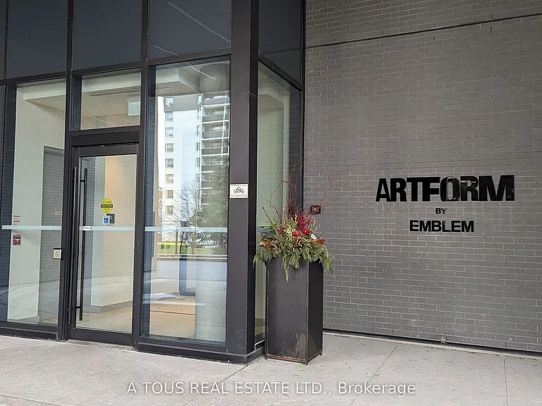 86 Dundas St E #1511 — Photo 2
