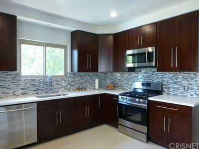 825 S Le Doux Rd APT 104, Los Angeles, CA, 90035