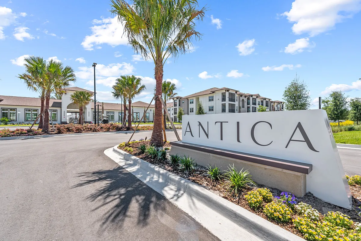 Building Photo - Antica