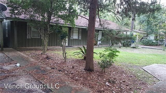2nd image of 218 W Saint Mary Dr
