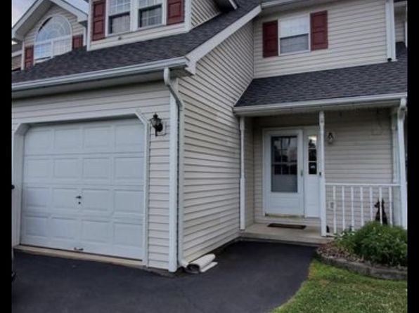 645 Country Acres Ct