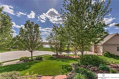3rd image of 1304 Margaret Cir