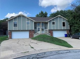 12812 S Arapaho Dr, Olathe, KS 66062
