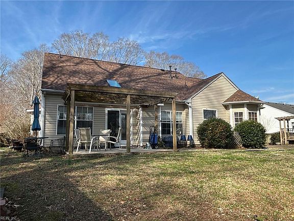 5th image of 107 Misty Ridge Ln