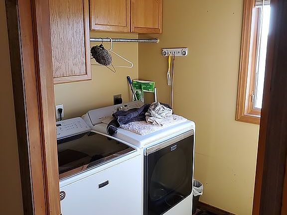 4th image of 901 Grandview Dr