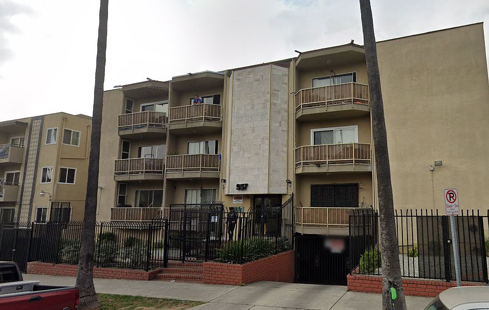 1st image of 957 Menlo Ave APT 307