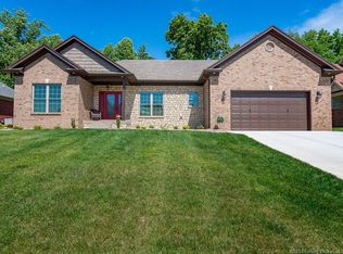 4052 Viewcrest Loop, Floyds Knobs, IN 47119
