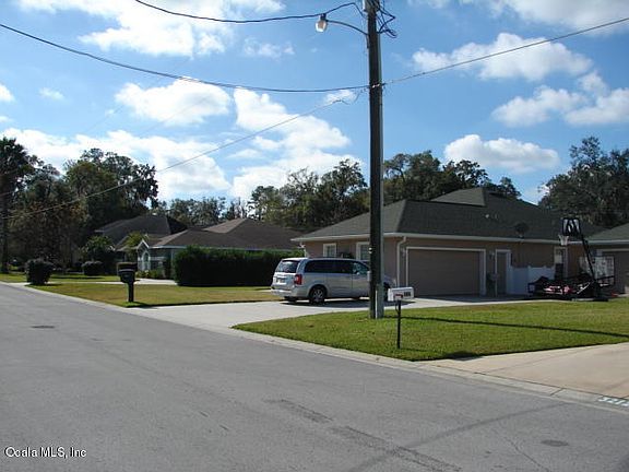 2nd image of 3212 SE 23rd Ave