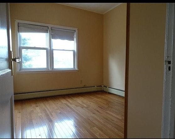 2nd image of 178 W 24th St APT 1