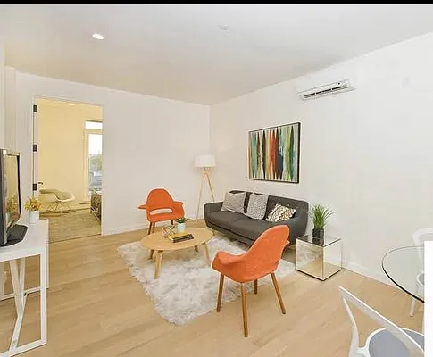 Rented by Brooklyn Group | media 109