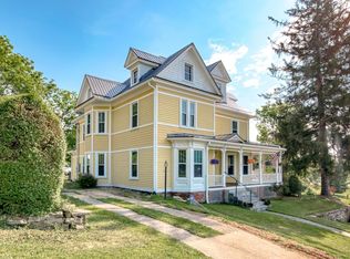 182 5th St NW, Pulaski, VA