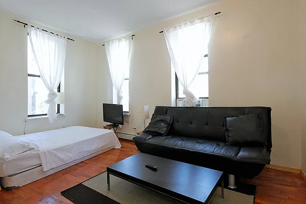 Rented by Azulay Group | media 30