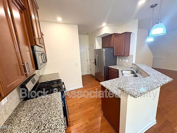 2nd image of 5376 Jessip St