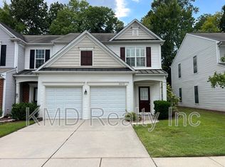 10232 Blakeney Preserve Dr, Charlotte, NC 28277