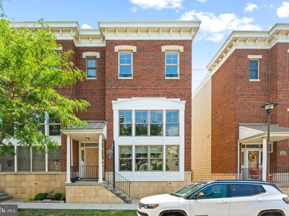 3221 Pietro Way, Philadelphia, PA 19145