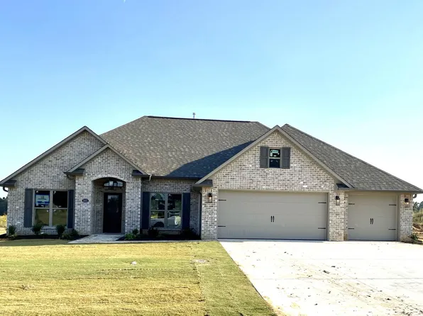 1025 Southern Hills Dr, Milan, TN 38358