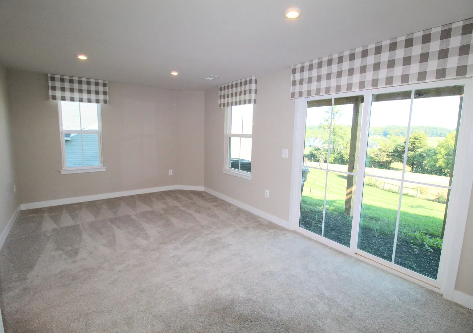 Townhome for rent with gorgeous mountain views! - 4489 Drysdale St. — Photo 4
