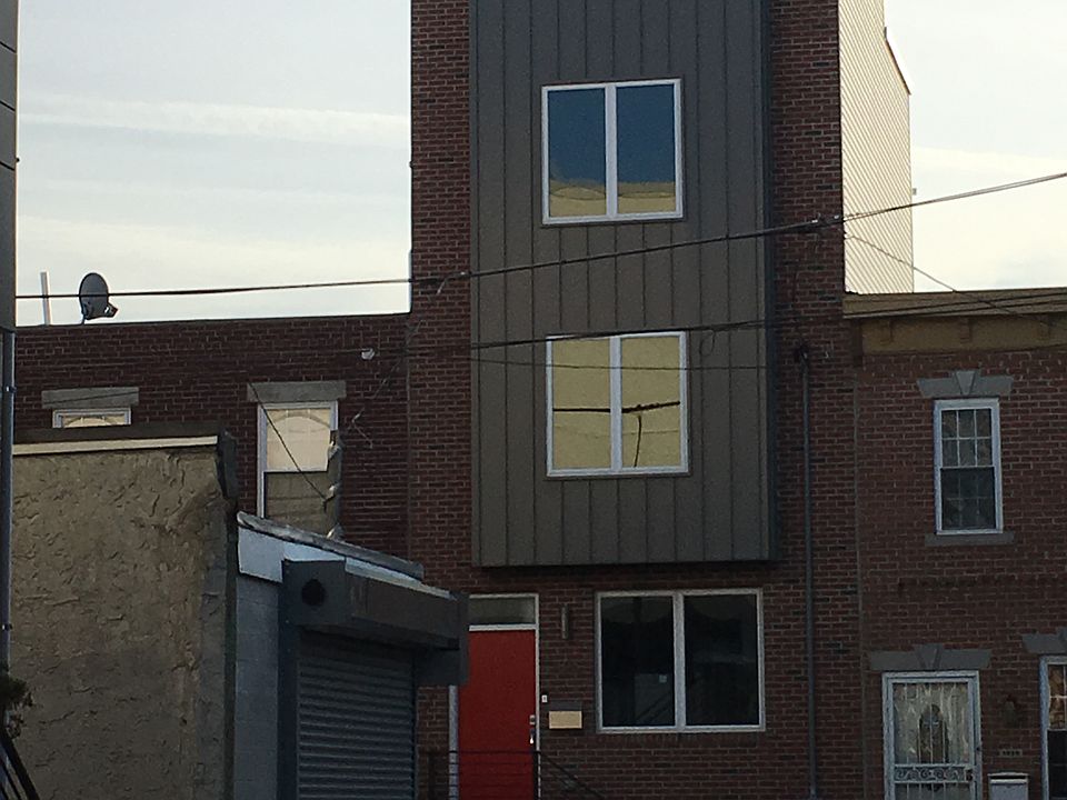 2nd image of 1816 Earp St