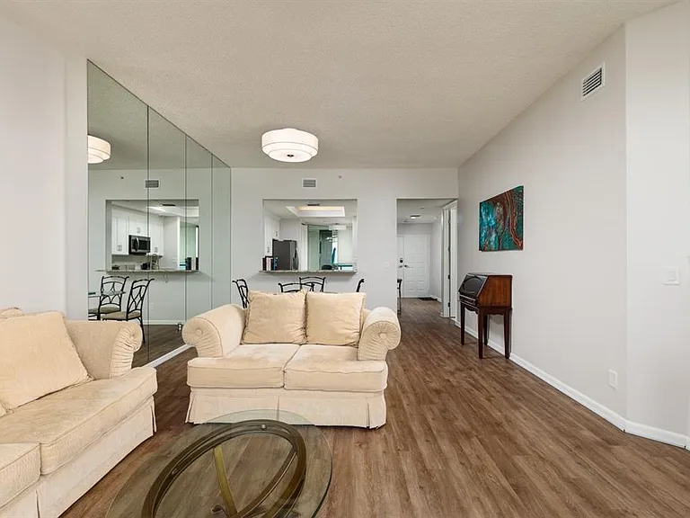 1560 Gulf Blvd #1605 — Photo 16