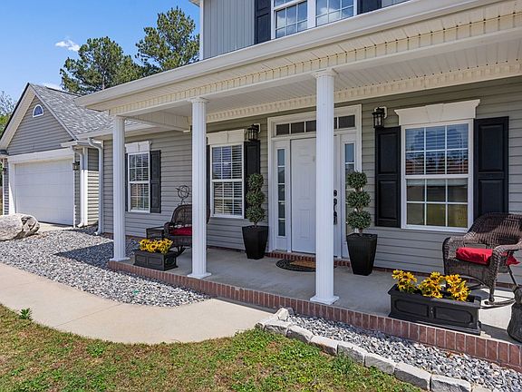 3rd image of 265 Harlee Ln