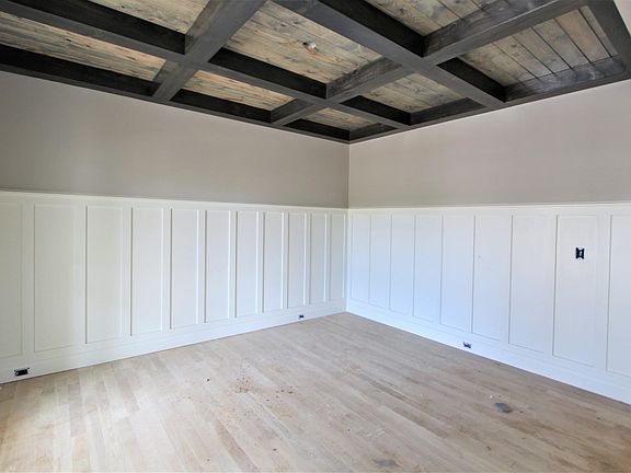 3rd image of 407 Huntington Dr #119