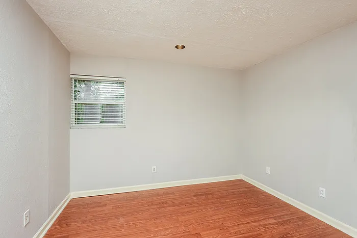 6909 Valhalla Rd — Photo 14