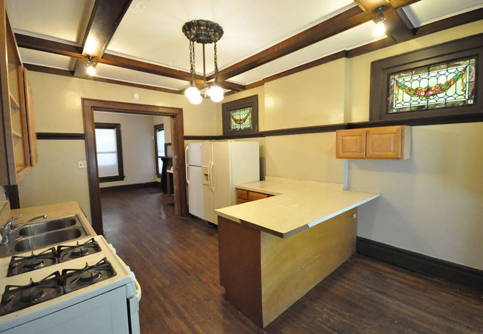 8 bed, 3.0 bath, $6,695 — Photo 3