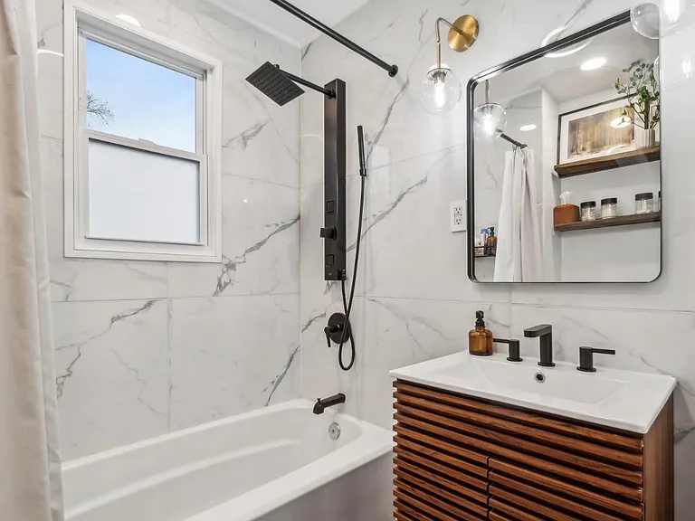 4730 Blaine St NE — Photo 11