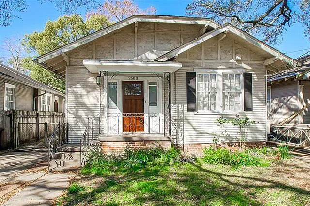 2508 Palmer Ave — Photo 2