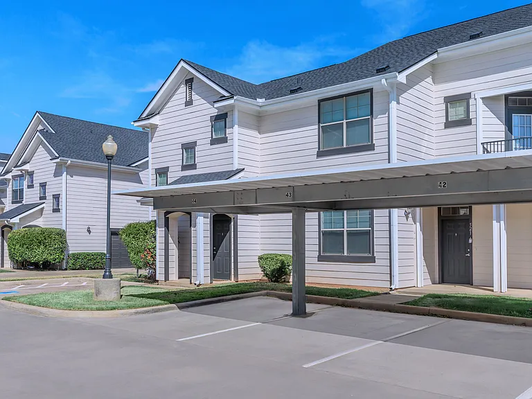 Burkburnett Residences — Photo 27