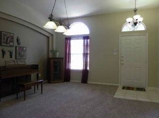 1706 Falcon Dr, Corinth, TX 76210