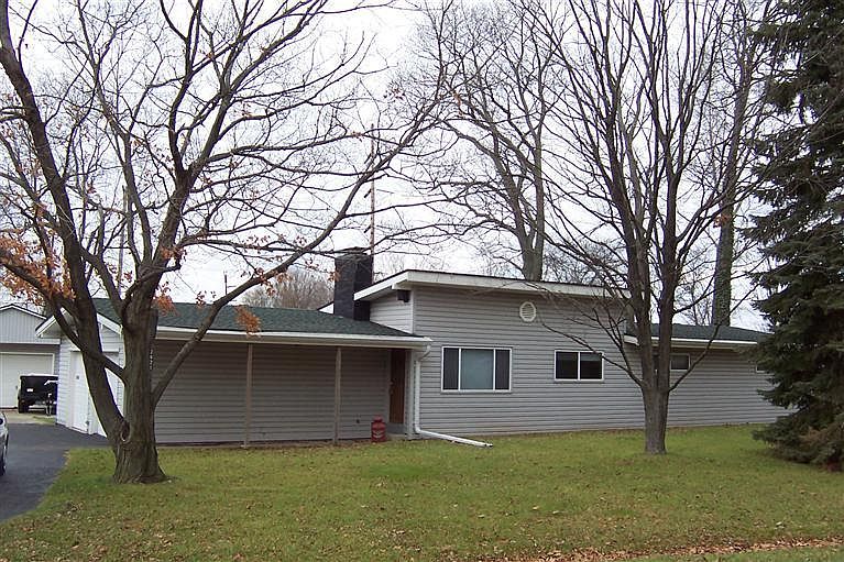 1st image of 2621 Longwood Dr