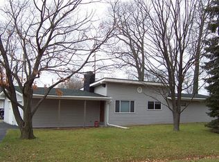 2621 Longwood Dr, Dayton, OH 45431