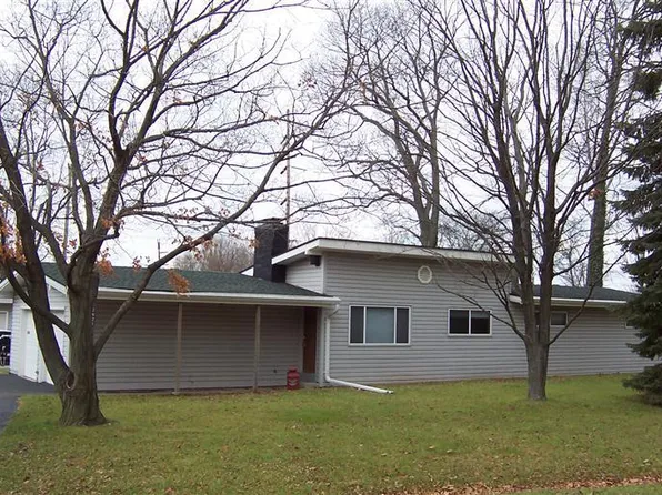 2621 Longwood Dr, Dayton, OH 45431