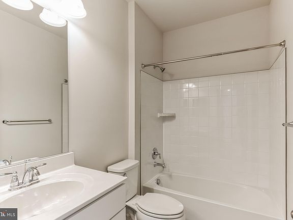 4th image of 32432 Deerwood Ln