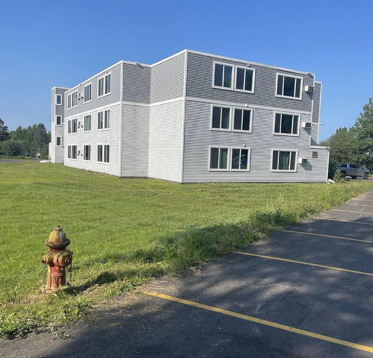 Countryside Apartments — Photo 2