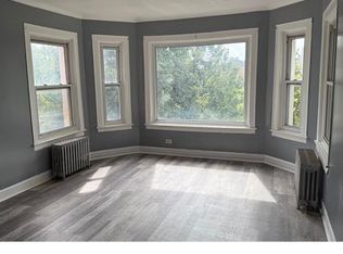 300 E 109th St #2F, Chicago, IL 60628