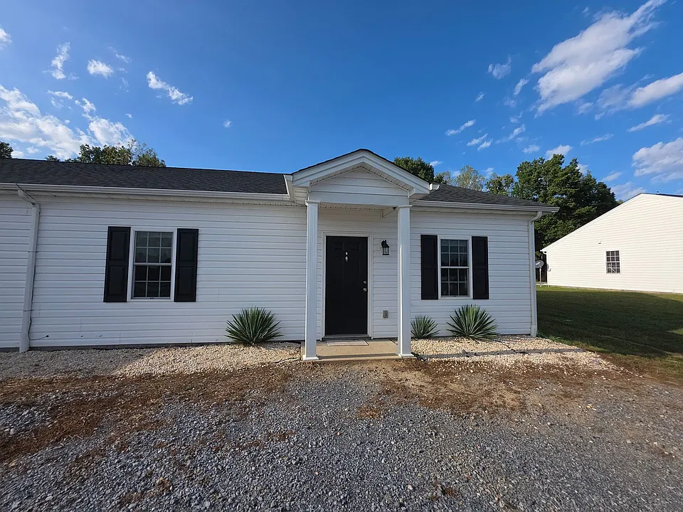 2171 Smith Mountain Lake Pkwy