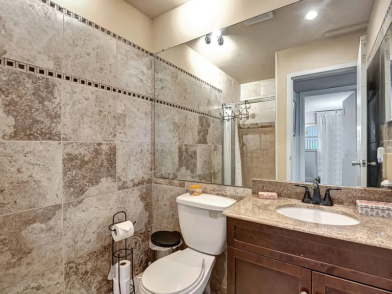288 Tuscany E — Photo 12