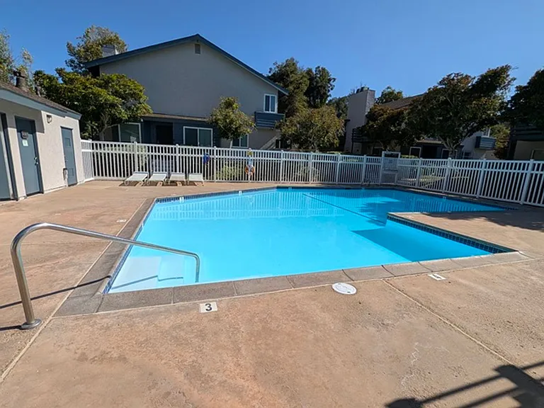 1481 Gustavo St #C — Photo 24