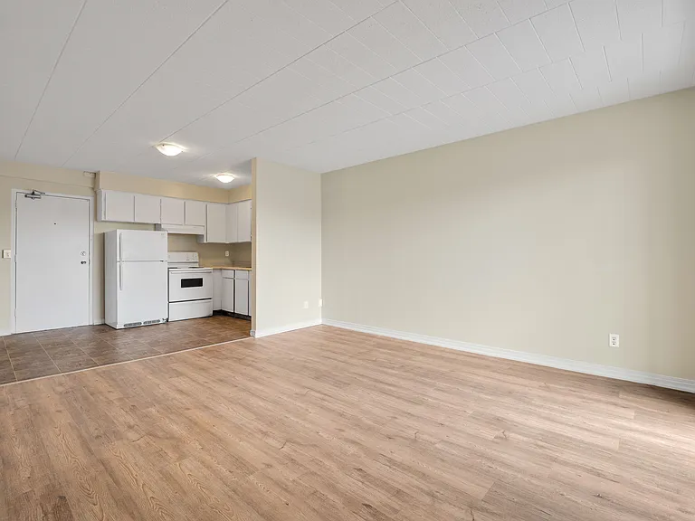 275 Askin Ave — Photo 11